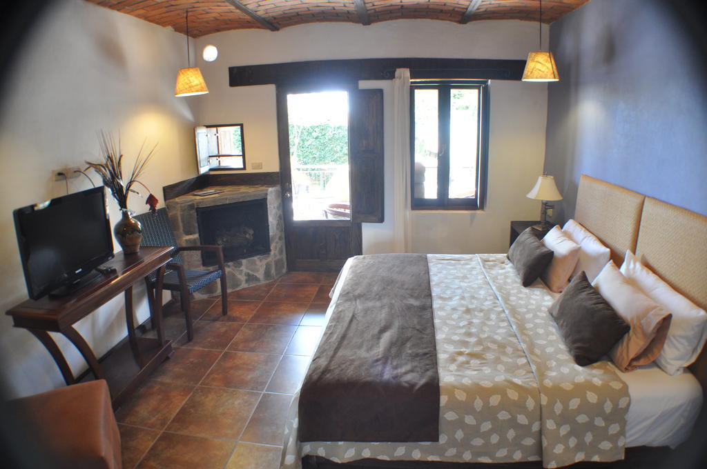 Hotel Villa Cassis Tapalpa Kamer foto